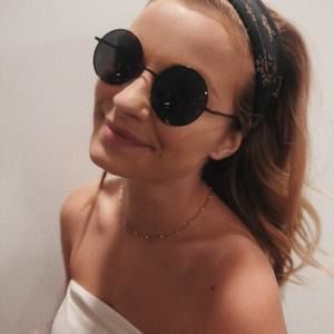 Meet your Posher, Torey